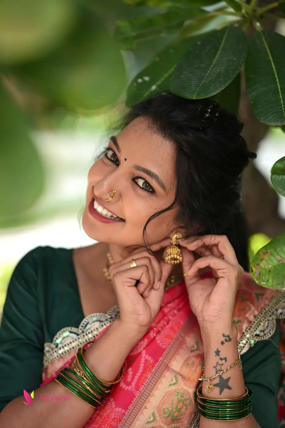 Classic Banarasi Silk Saree Banarasi Silk Saree